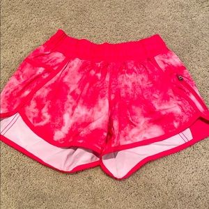 Lululemon tracker shorts